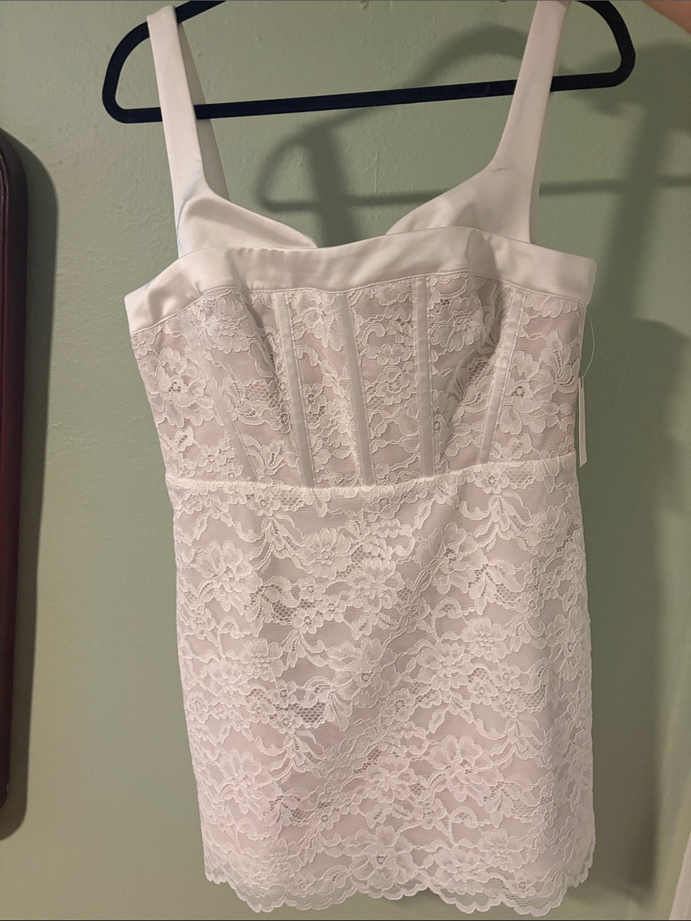 White Lace Bodycon Dress with Square Neck